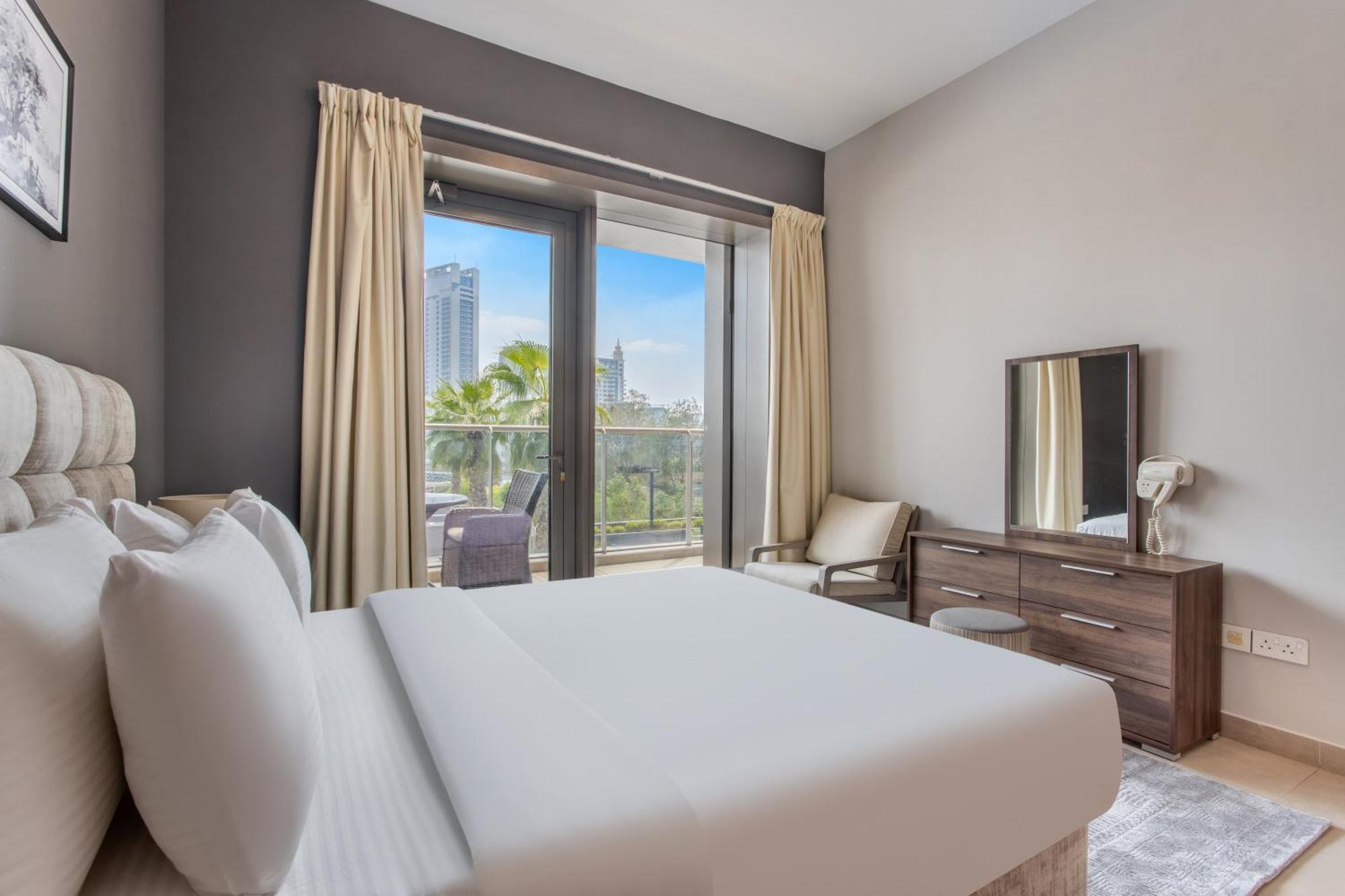 Icon Casa Living - Sparkle Tower 1 Daire Dubai Dış mekan fotoğraf