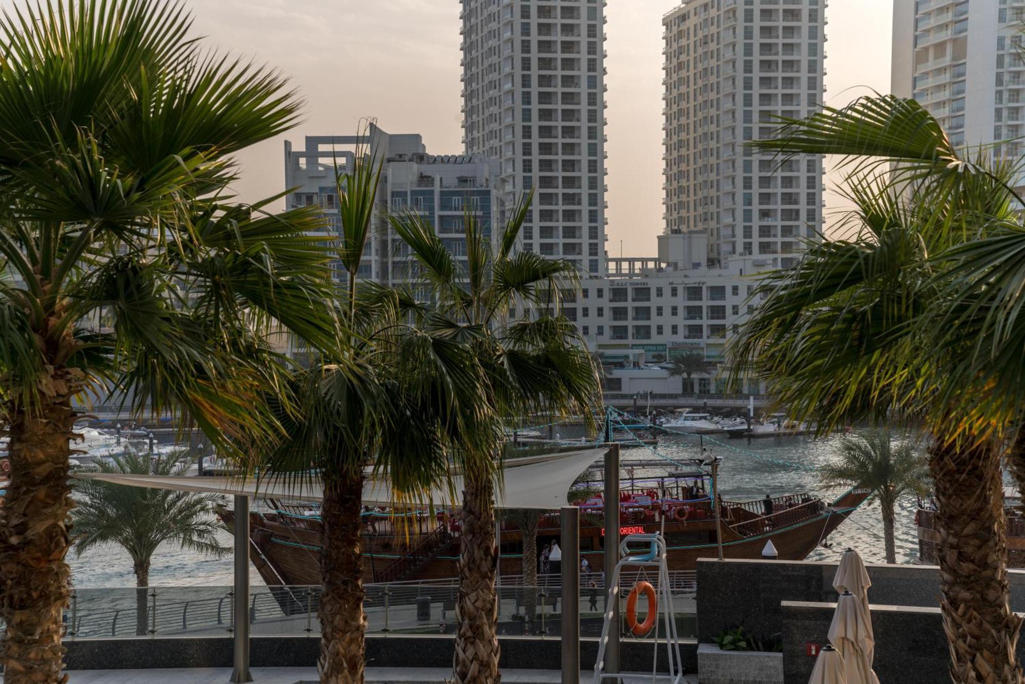 Icon Casa Living - Sparkle Tower 1 Daire Dubai Dış mekan fotoğraf
