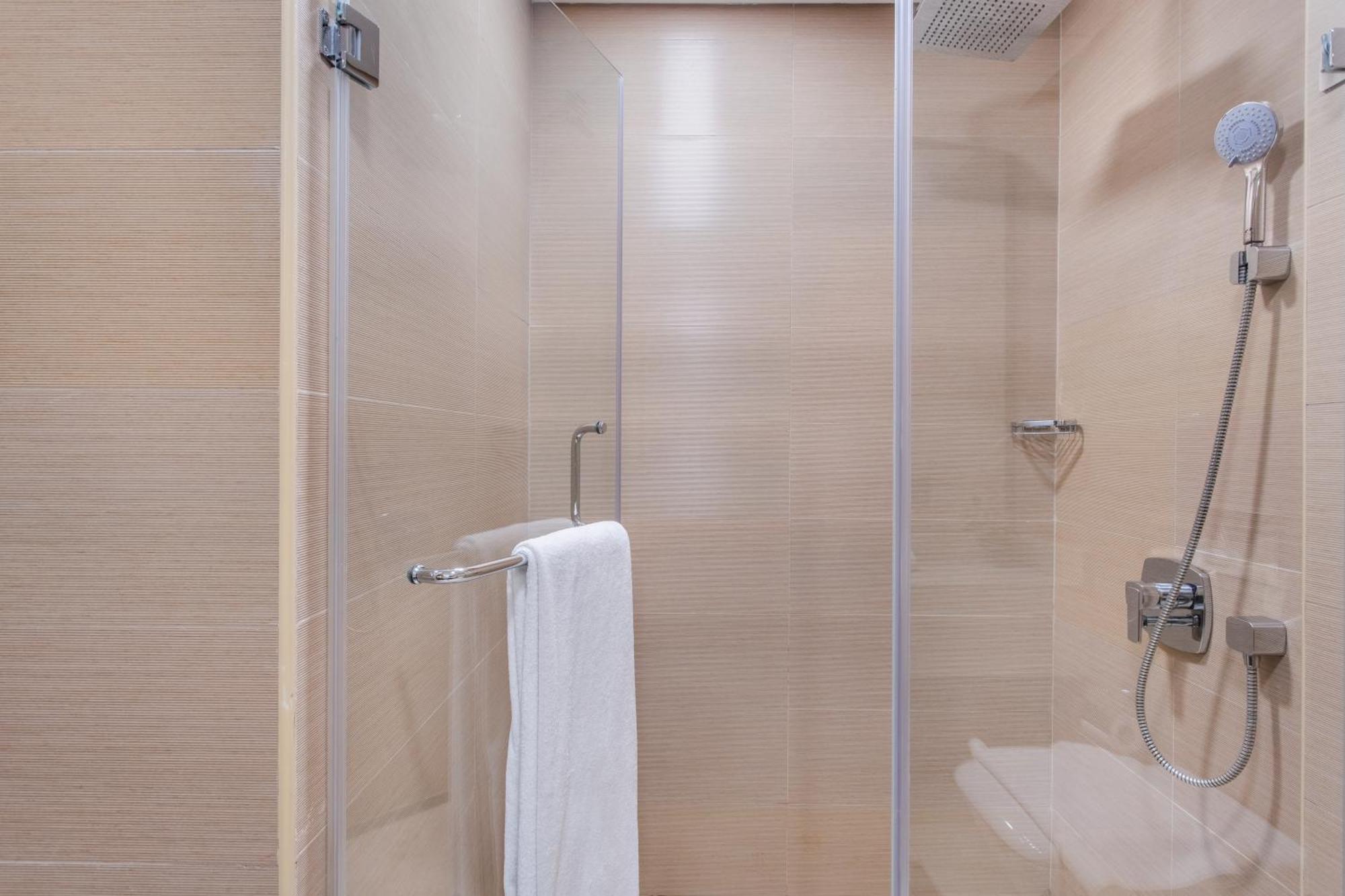 Icon Casa Living - Sparkle Tower 1 Daire Dubai Dış mekan fotoğraf